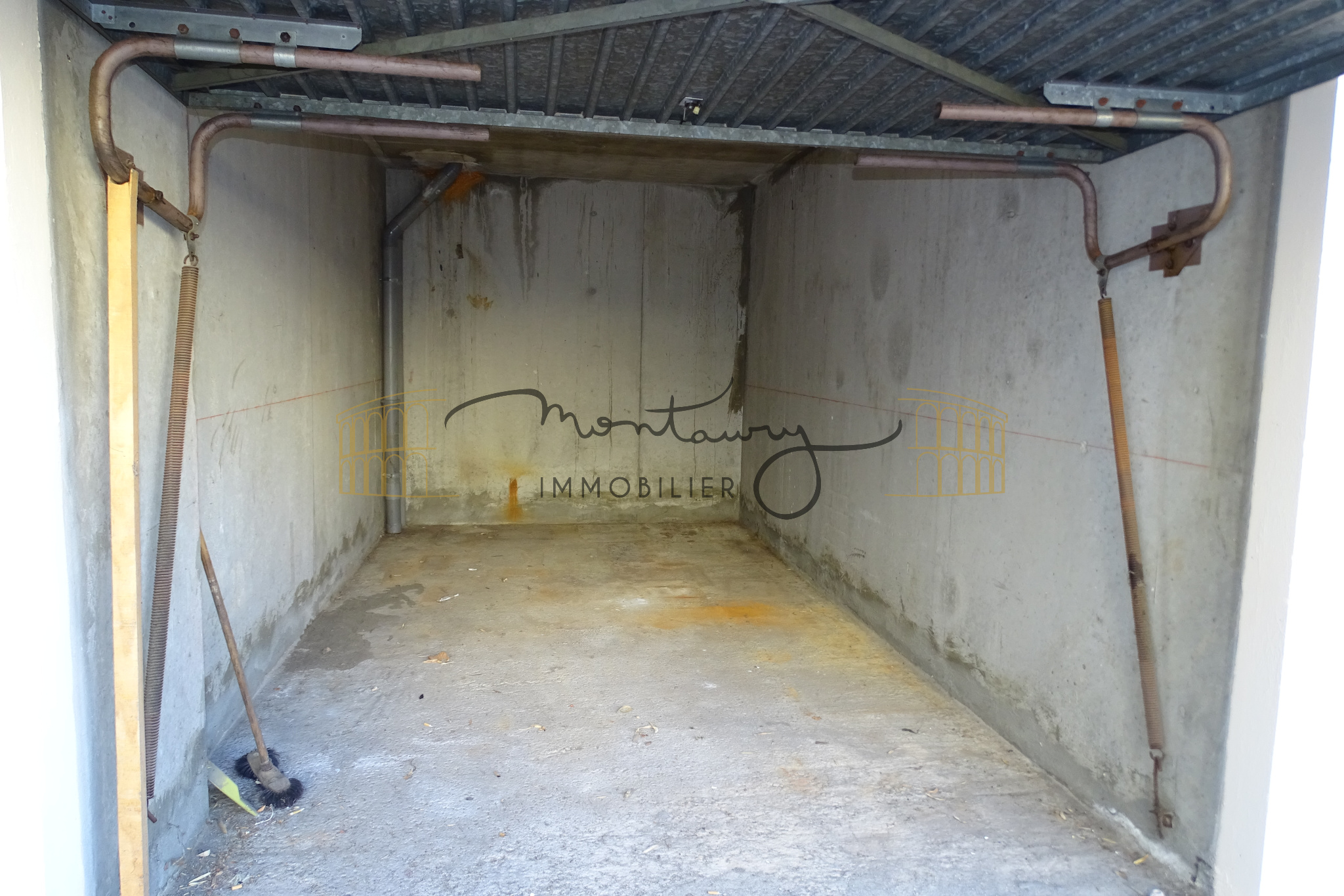 location A LOUER GARAGE